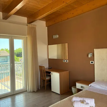 Sky Attico Favorita Lägenhet