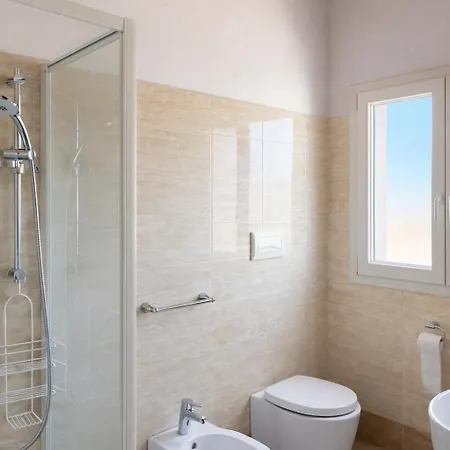 Comfort Con Terrazza Solarium Favorita Apartmán