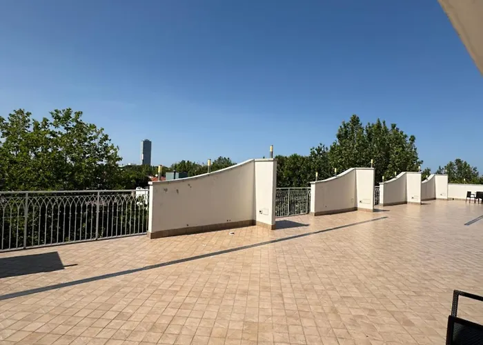 Camere Comfort Con Terrazza Solarium Favorita *